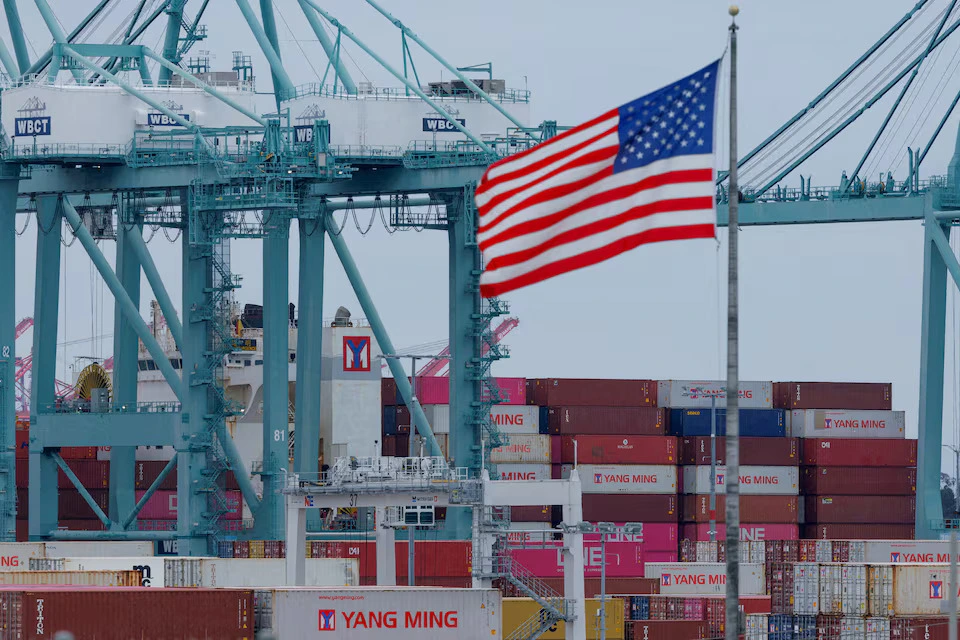 US Buyers Find New Routes